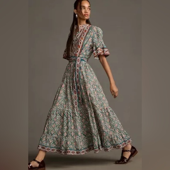 Anthropologie Dresses & Skirts - Anthropologie Sue Sartor Short-Sleeve Printed Midi Dress
